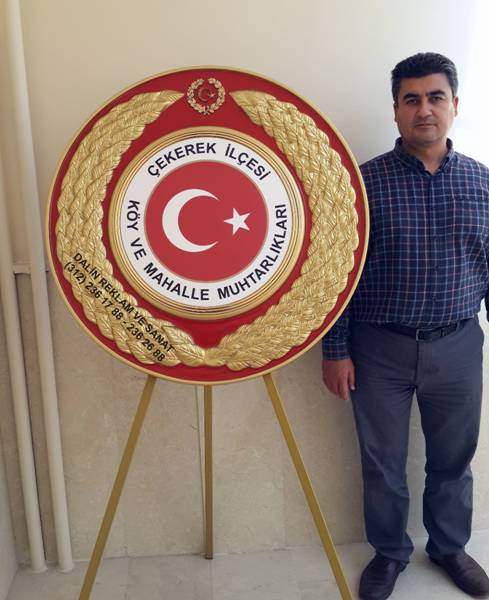 F�BERGLAS K�Y VE MAHALLE MUHTARLIKLARI �ELENK KIRMIZI �ST TARAFI PR�N� MOT�FL�