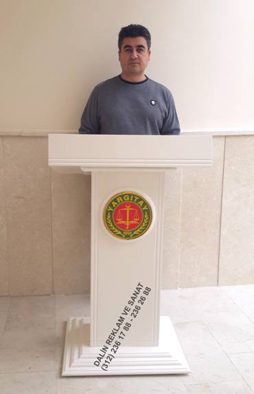 KONU�MA K�RS�S� YARGITAY BA�KANLI�I KLAS�K MODEL KREM LAKE RENK