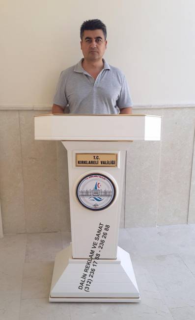 KIRKLAREL� VAL�L��� KONU�MA K�RS�S� KREM LAKE BOYALI