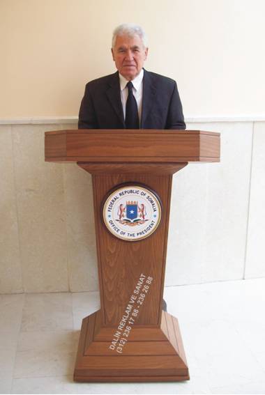 KONU�MA K�RS�S� SOMAL� A�IK CEV�Z RENG�