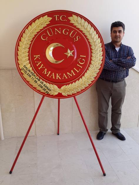 Kaymakaml�k �elengi 110 cm �ap�nda �apraz yaprakl� alt�n seri ��ng�� kaymakaml���