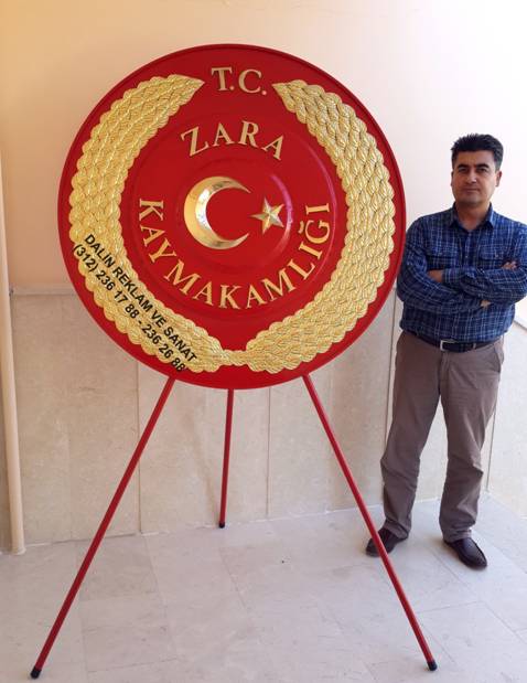 kaymakamlik �elengi 120 cm lik kabartma g�vdeli ay yildiz li d�z yaprak