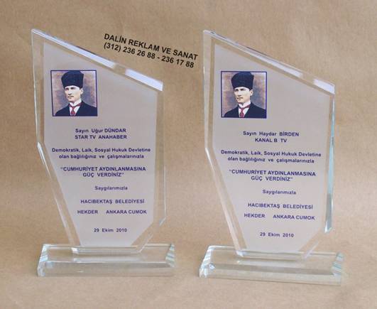 KR�STAL PLAKET5