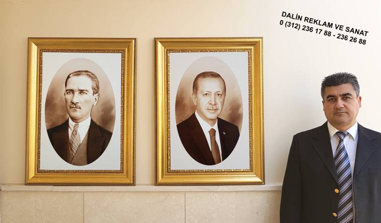 MAKAM ODASI ATAT�RK VE RECEP TAYY�P ERDO�AN RESM� TABLOSU �ER�EVE MODEL�  9306 EL�PSL� YEN� S�YAH BEYAZ