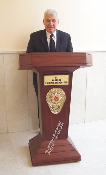 emniyet k�rs� yeni model kabartma amblemli