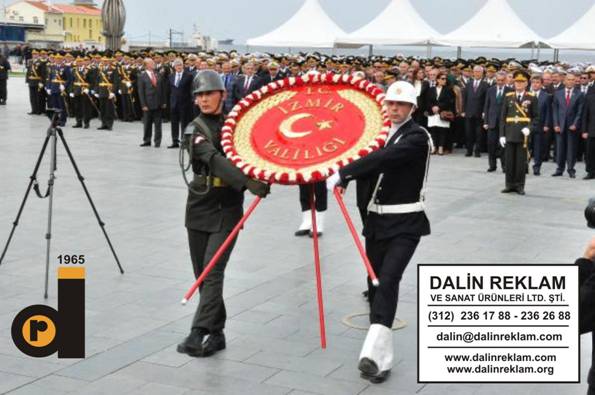 �zmir Valili�i metal �elenk