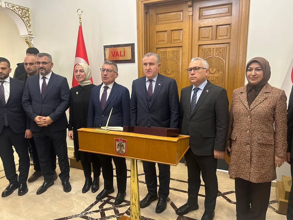 Sivas Valili�i �eref Defteri